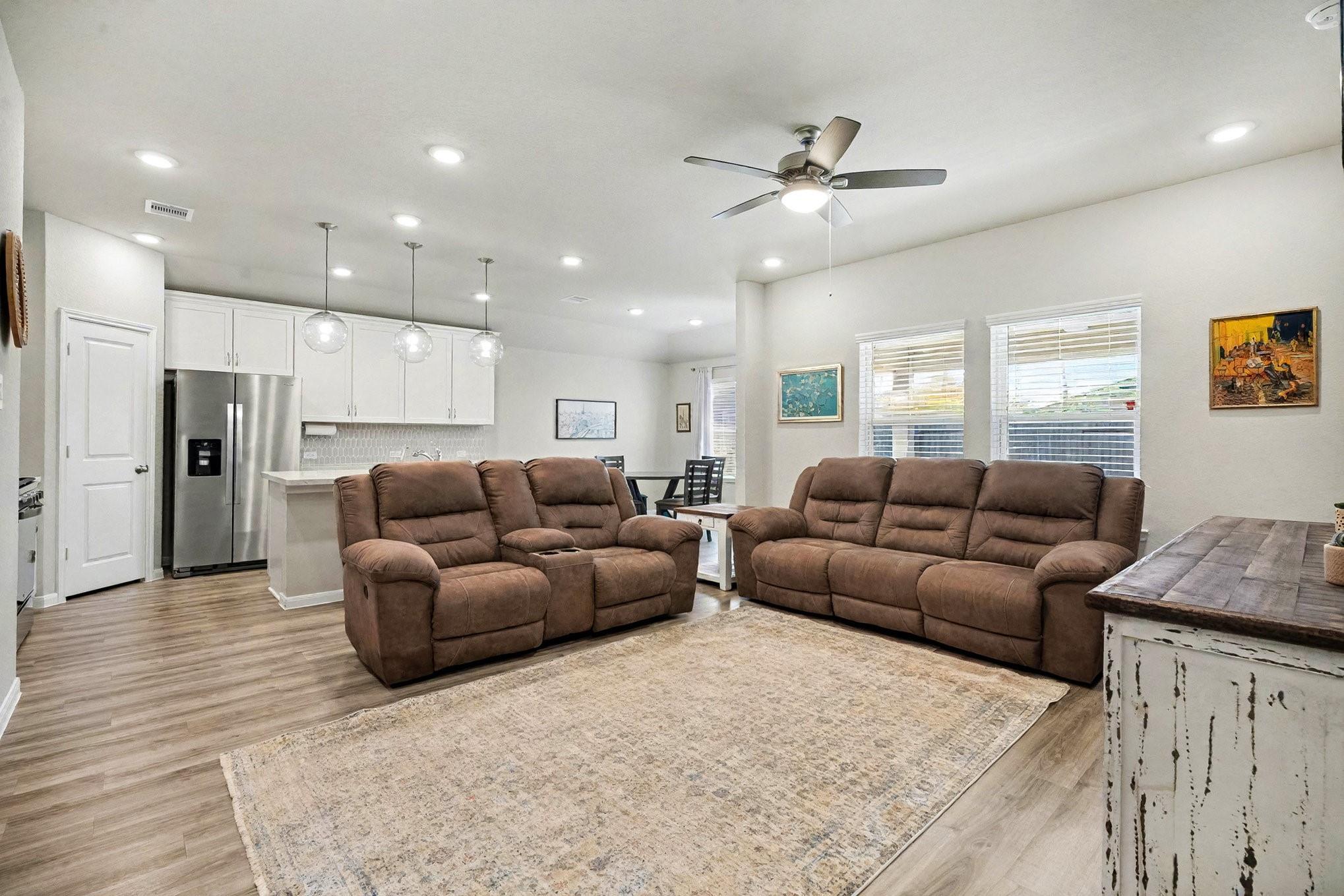 7627 Fremantle Lane