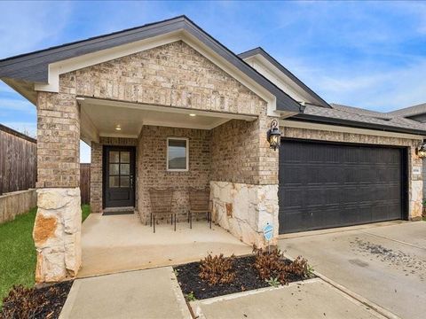 Homes For Sale - 6936 California Black Oak Drive<br/> Conroe, TX 77304