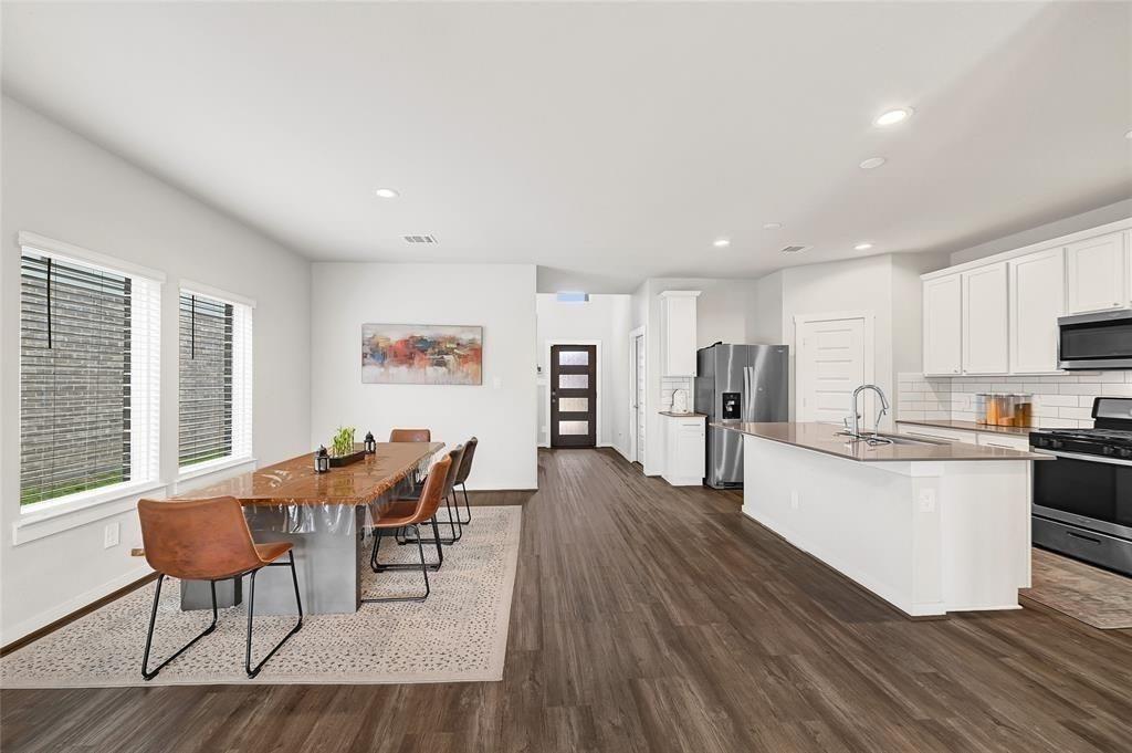 19027 Denstone Cliff Way