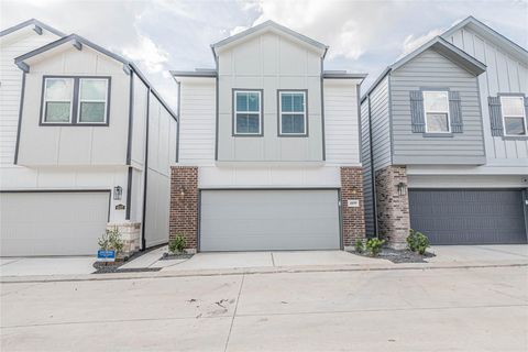 Photo of 4109 Fig Grove Street, Houston, TX 77080 (MLS # 60936710) Photo of 4109 Fig Grove Street, Houston, TX 77080 (MLS # 60936710)