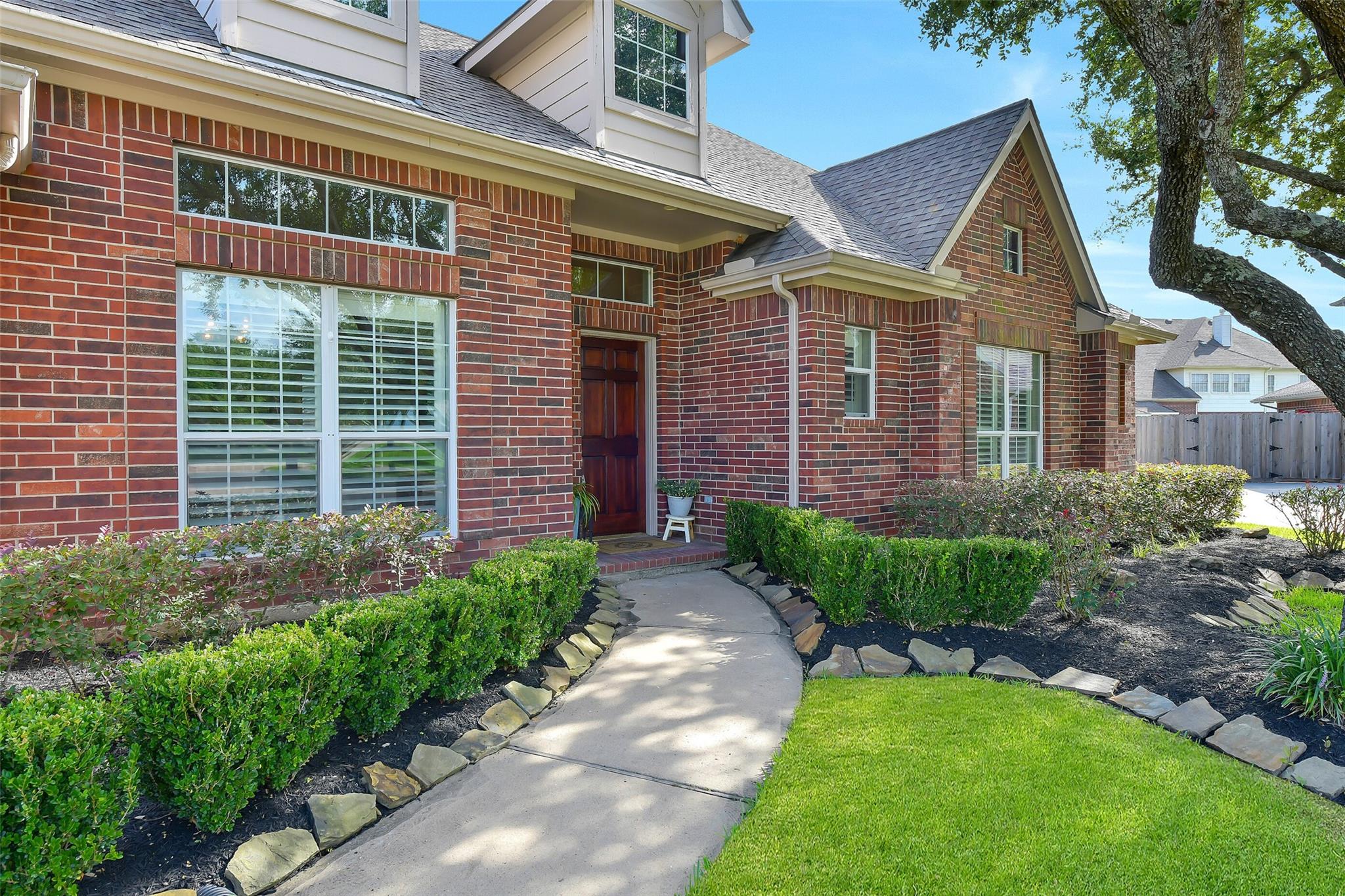 910 High Ridge Circle