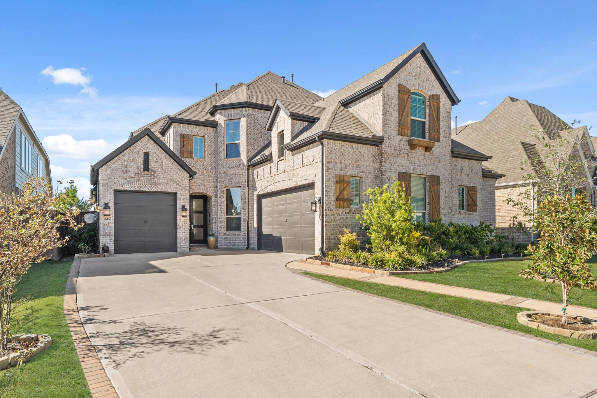 7615 Blue Finch Lane