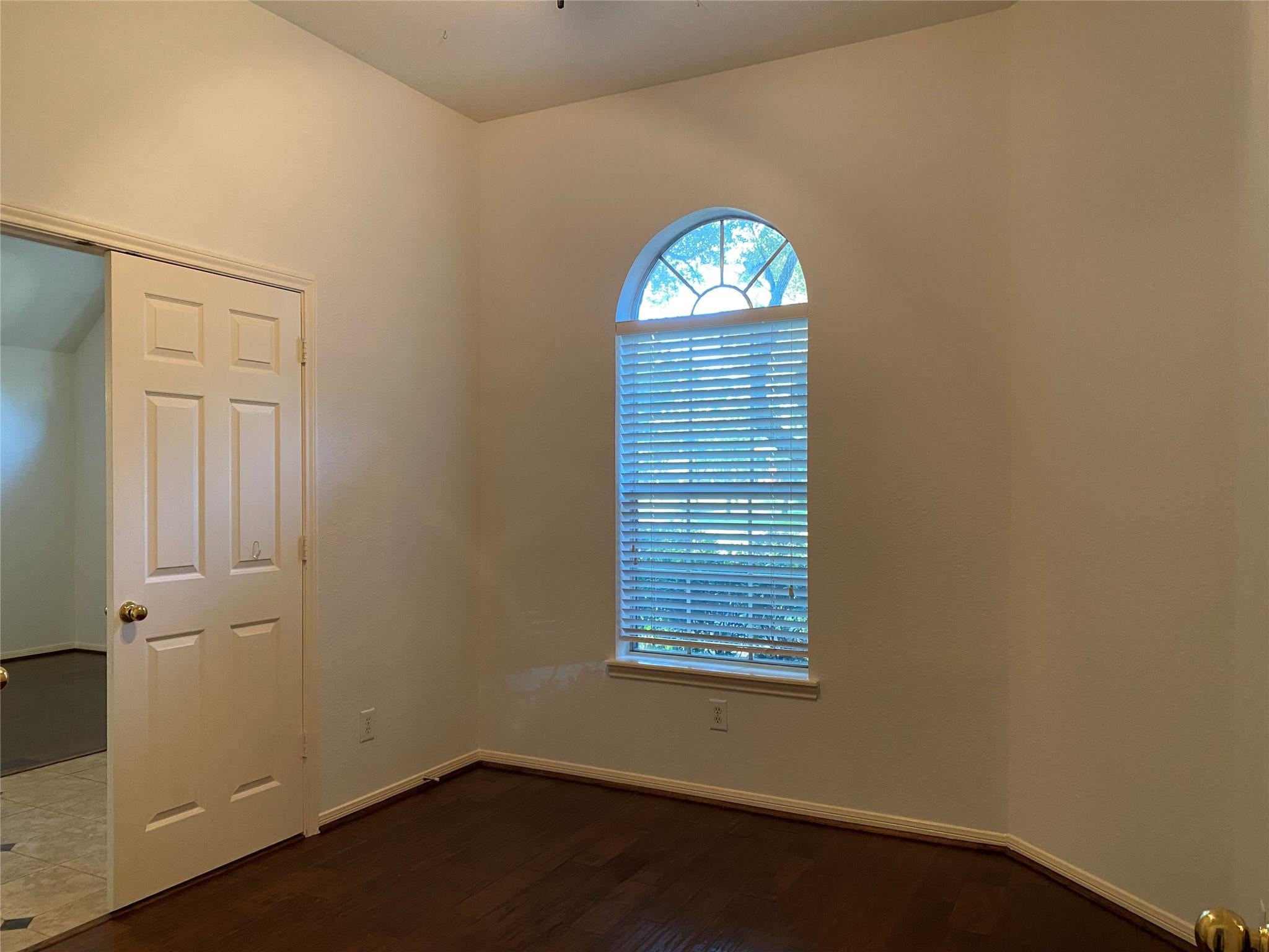 22502 Bristolwood Court