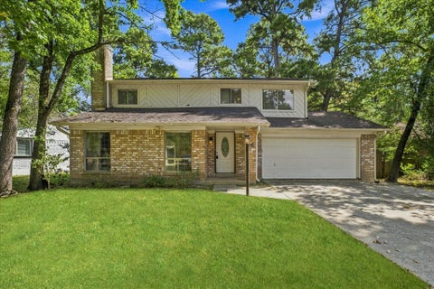 Photo of 44 S Waxberry Road, The Woodlands, TX 77381 (MLS # 40934525)