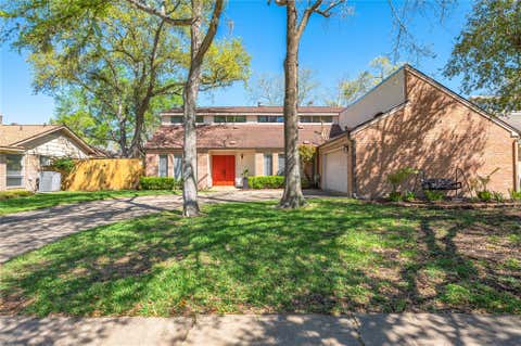 Homes For Sale - 16419 Laurelfield Drive<br/> Houston, TX 77059