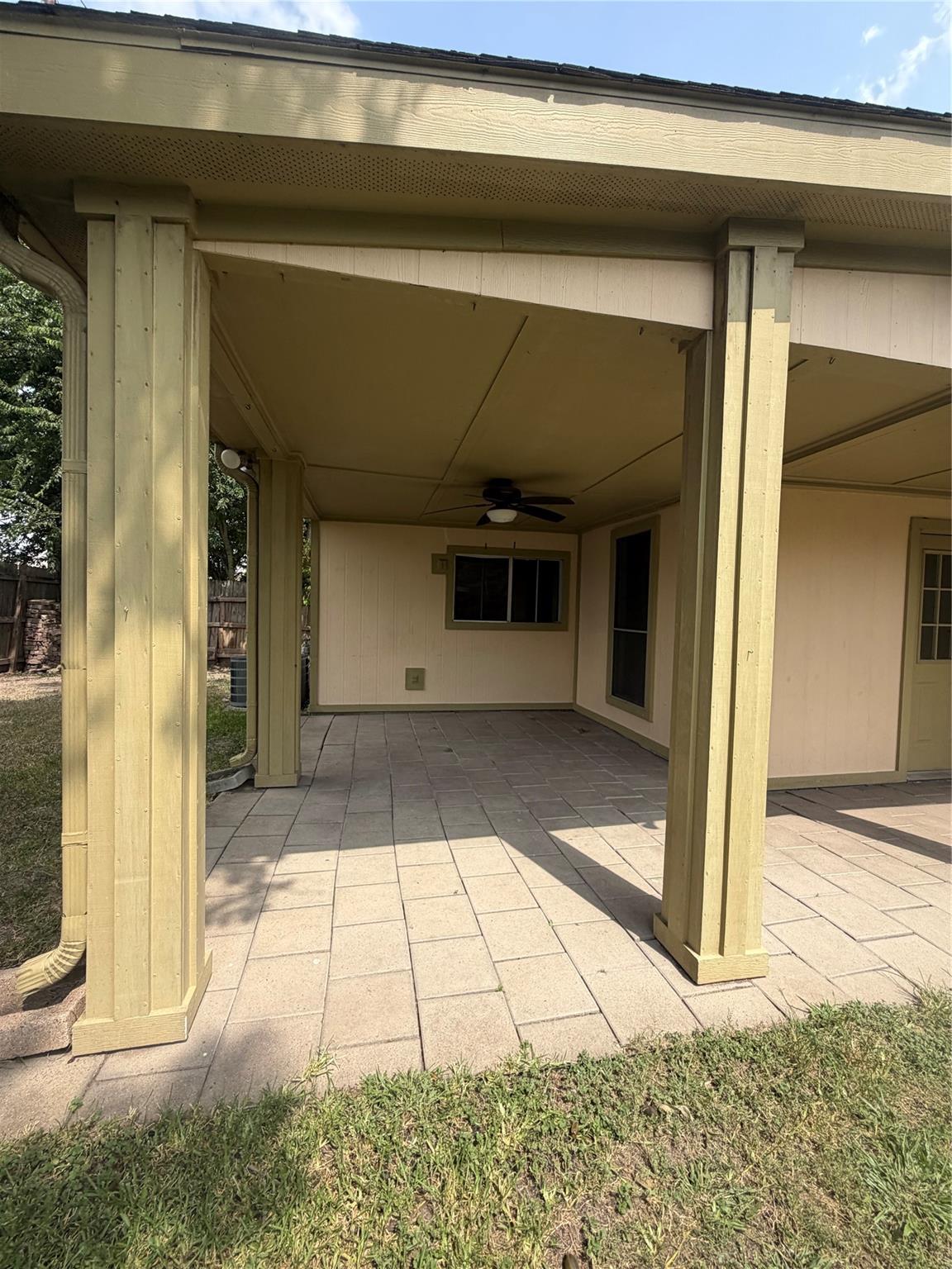 13310 Robinglen Drive