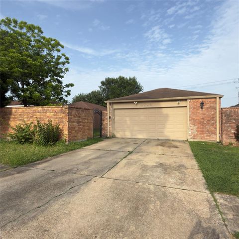 Tiny photo for 8719 Beau Monde Drive, Houston, TX 77099 (MLS # 66947526)