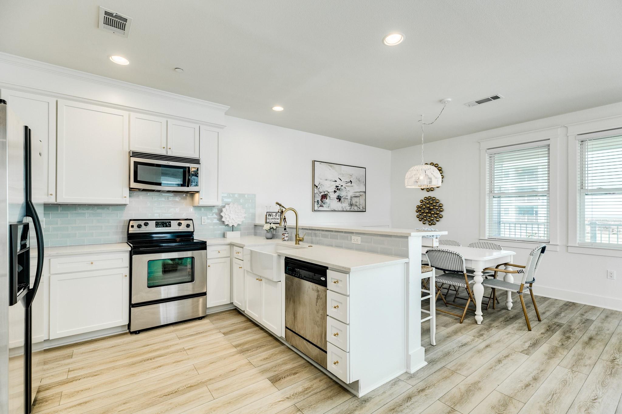4231 Pointe West Dr Drive 103