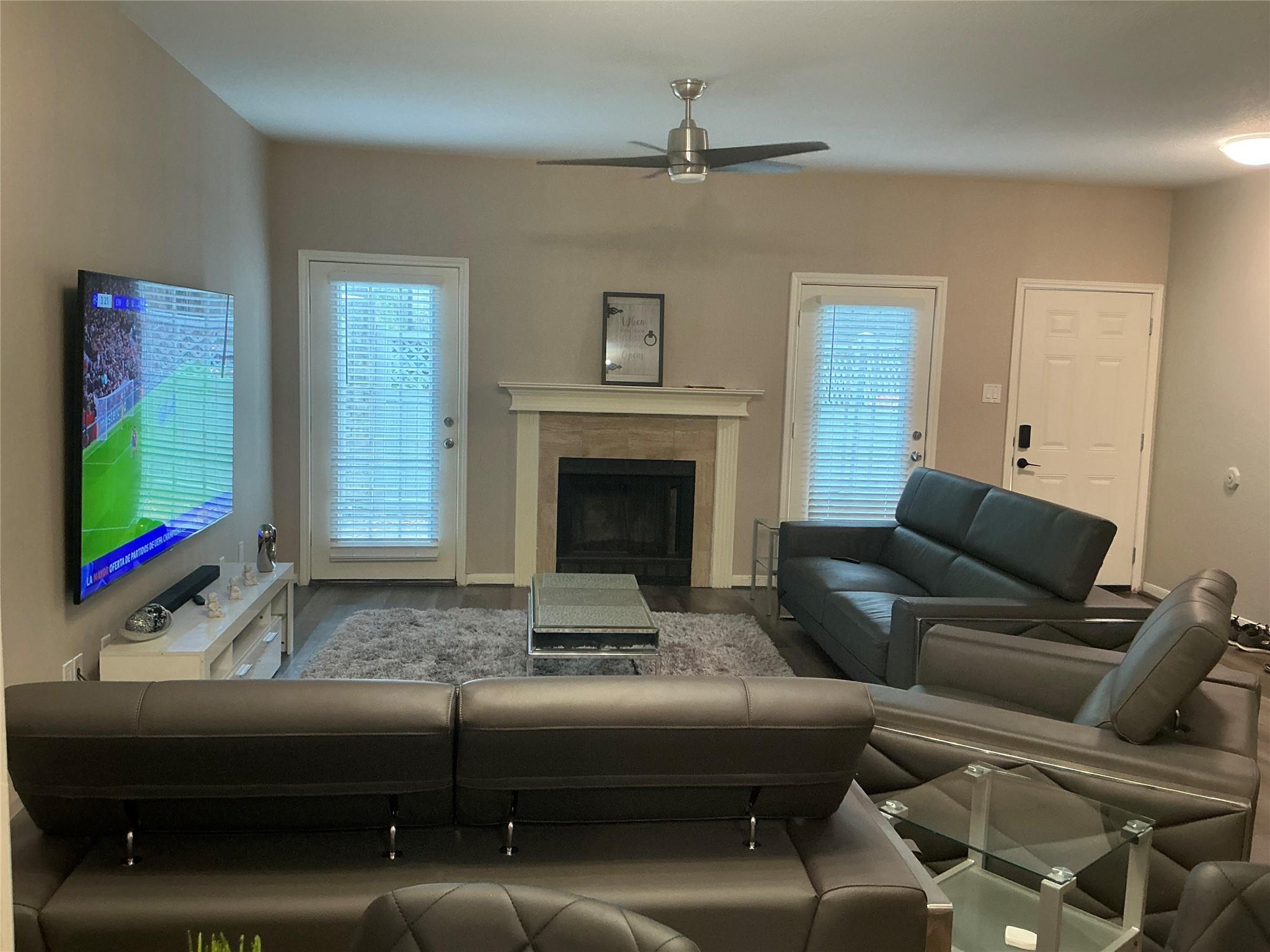 6000 Reims Road 3207