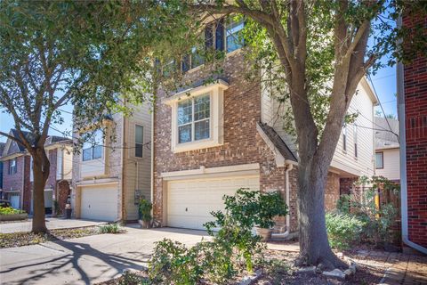 Photo of 1241 Prince Street Street, Houston, TX 77008 (MLS # 70700852)