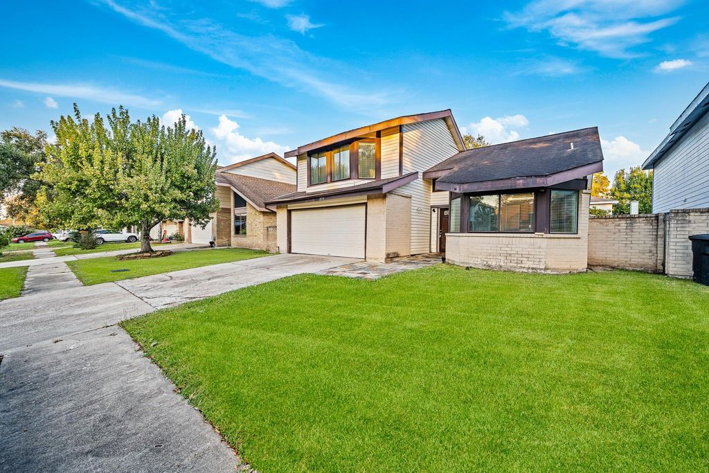 Photo of 7719 Miller Glen Lane, Houston, TX 77072 (MLS # 83381853)