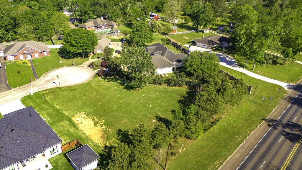 Photo of TBD Hawthorn Cir, Livingston, TX 77351 (MLS # 11826982)