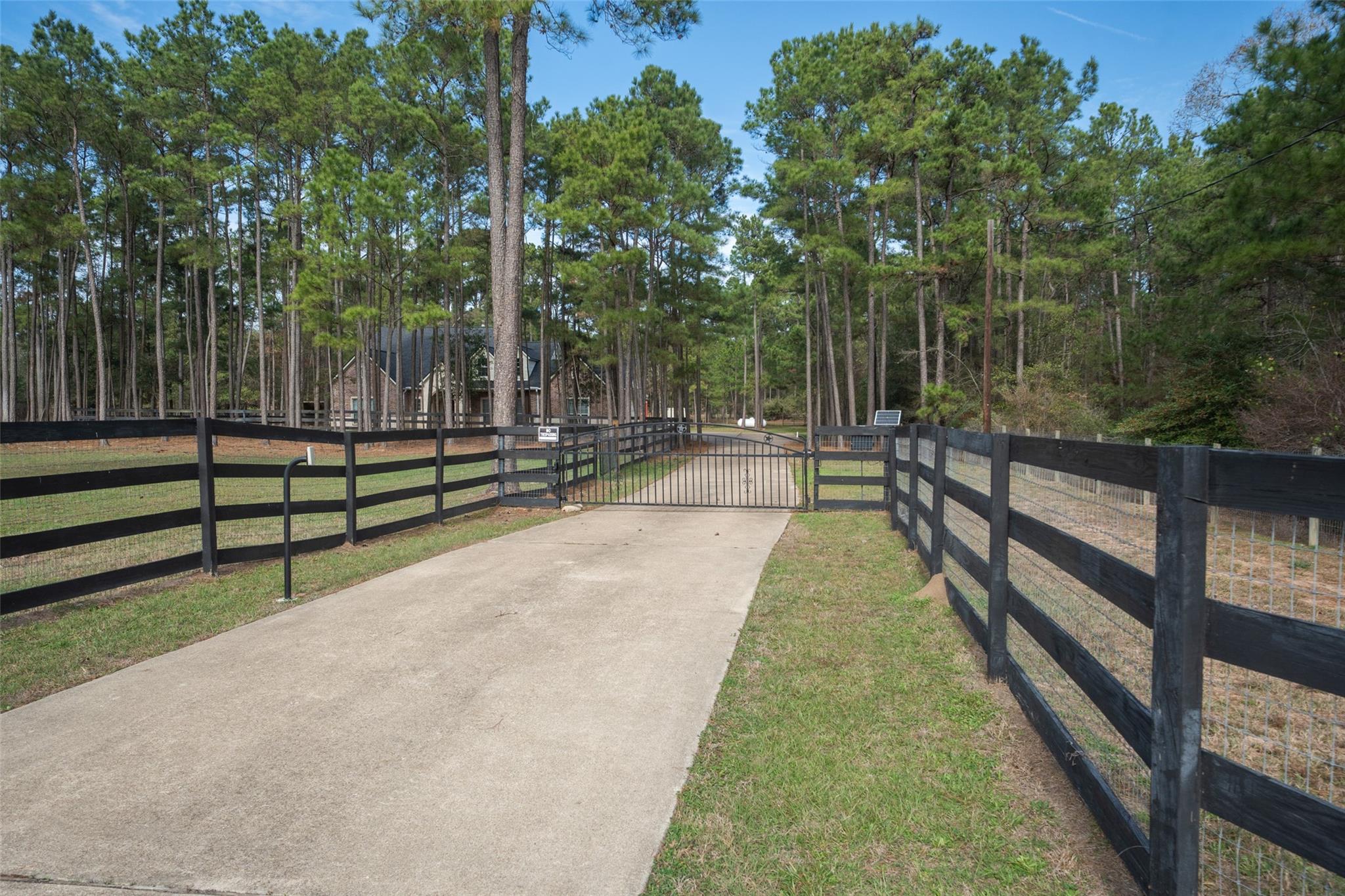 17709 W Terrace Oaks Drive