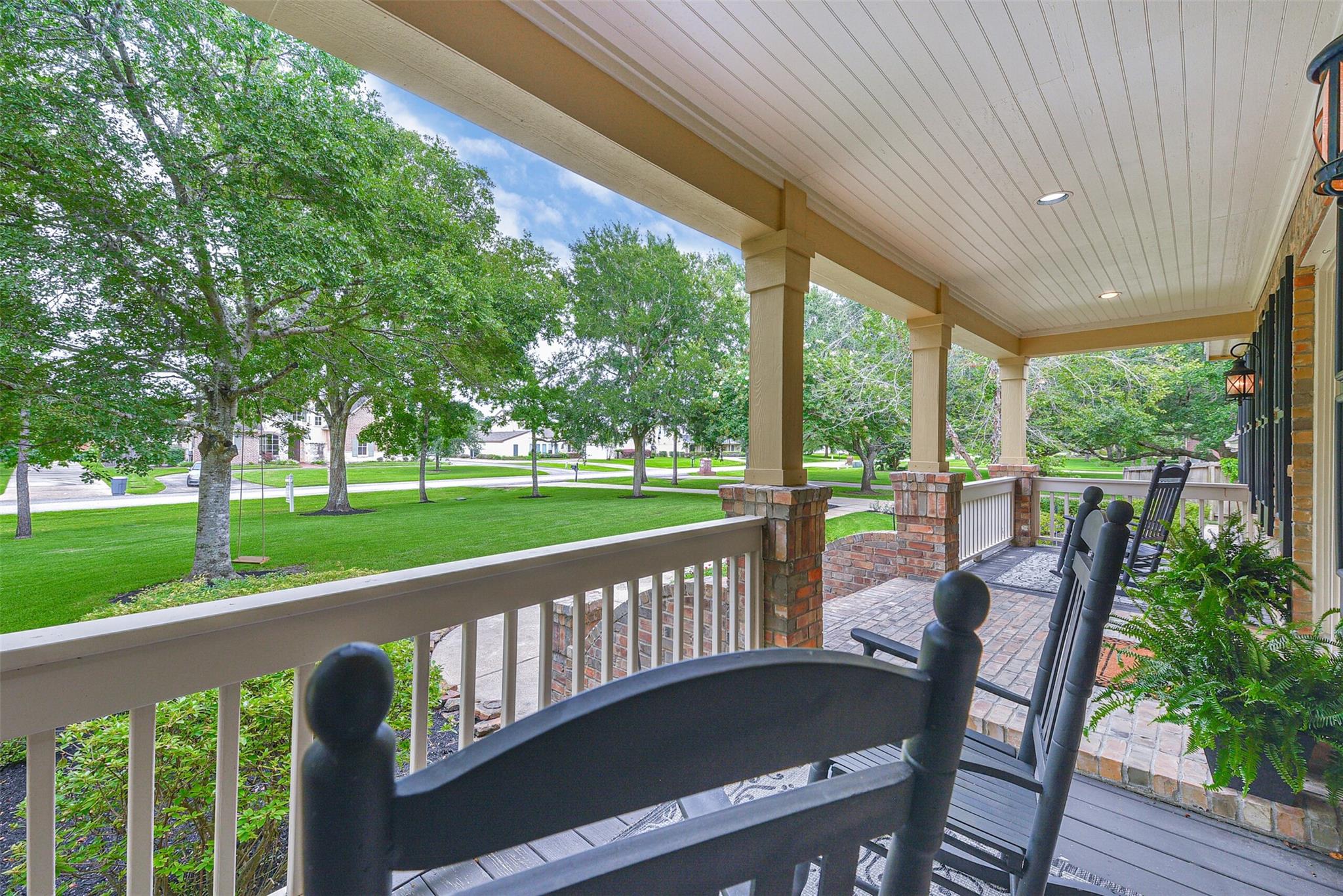 2102 Airline Drive