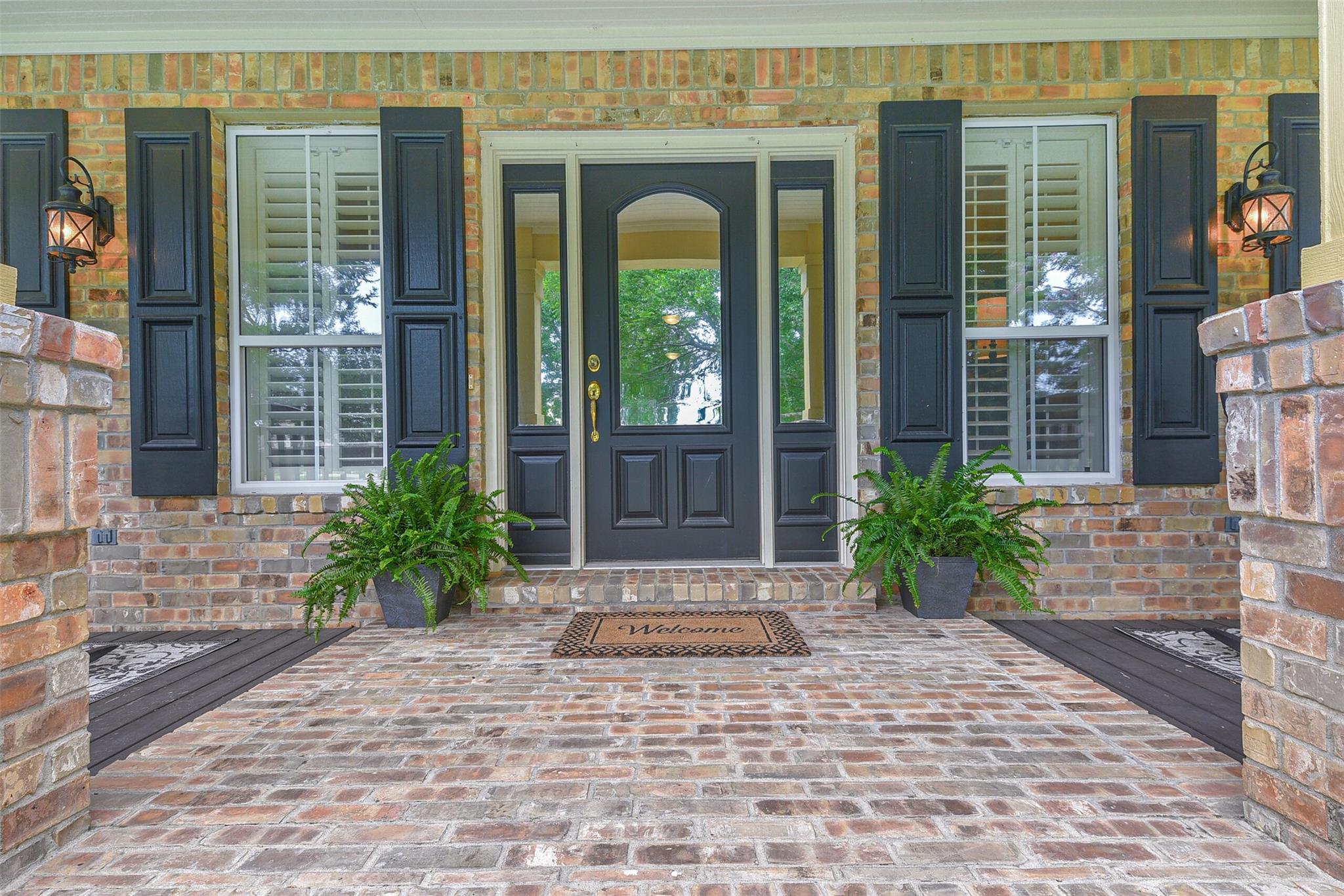2102 Airline Drive