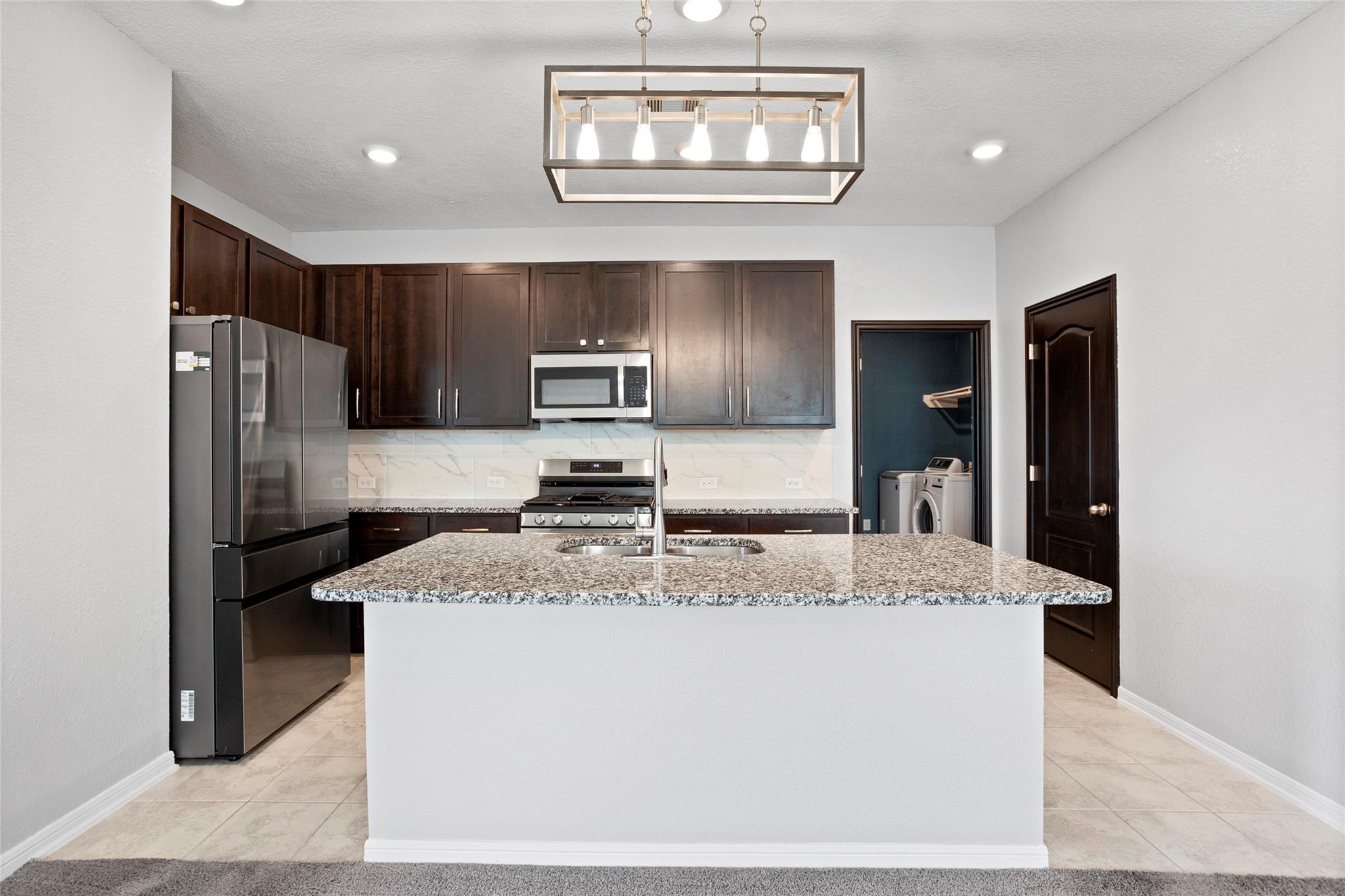 996 Camellia Hills Lane