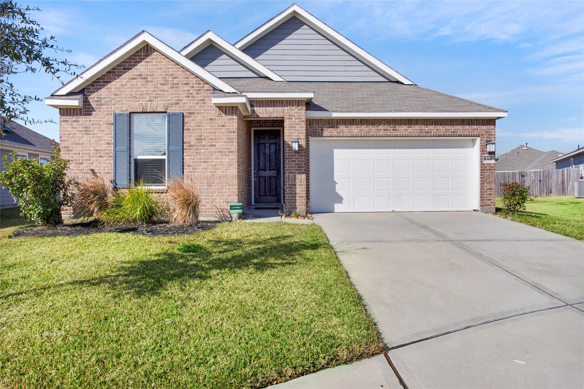 996 Camellia Hills Lane