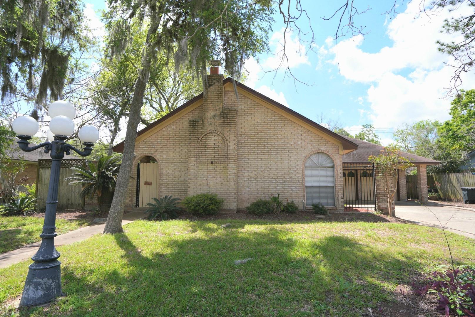 209 Dogwood Street