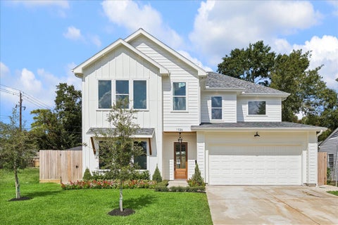 Photo of 1726 Chantilly Lane, Houston, TX 77018 (MLS # 96128022)