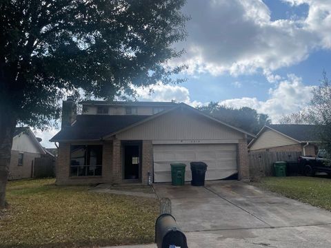 Photo of 9418 Misty Vale Lane, Houston, TX 77075 (MLS # 16594399)