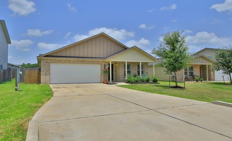 Photo of 15523 Taylorcrest Drive, Conroe, TX 77306 (MLS # 68563650)