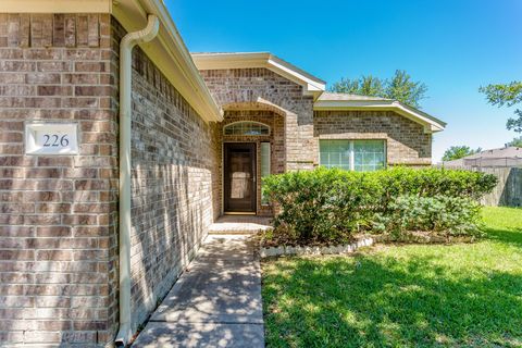 Photo of 226 Village Crest Drive, Richmond, TX 77469 (MLS # 32760042)