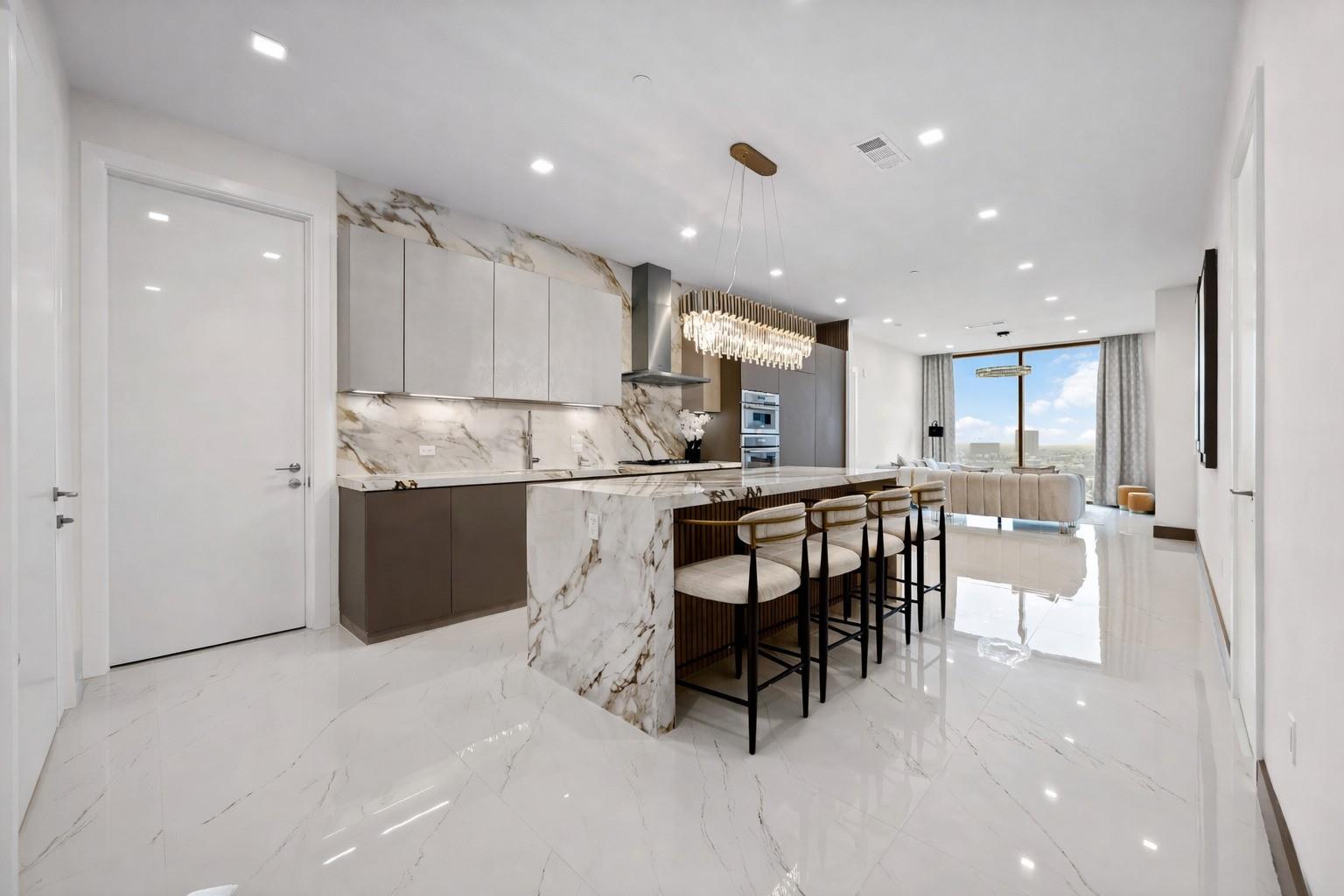 1711 Allen Pkwy 1907