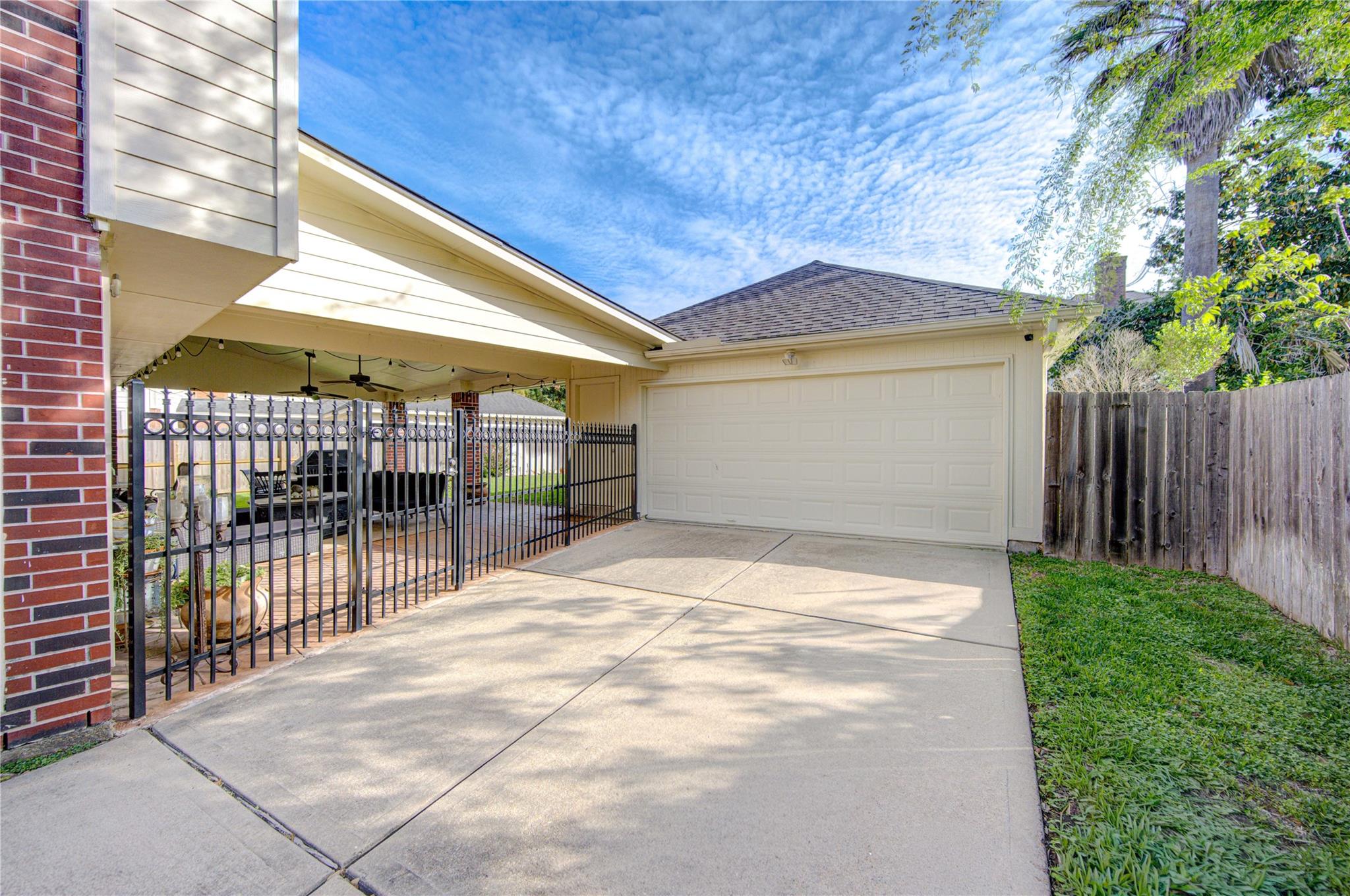 4914 Hillswick Drive
