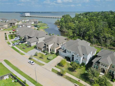 Photo of 13236 Tracewood Hills Lane, Houston, TX 77044 (MLS # 54571447)