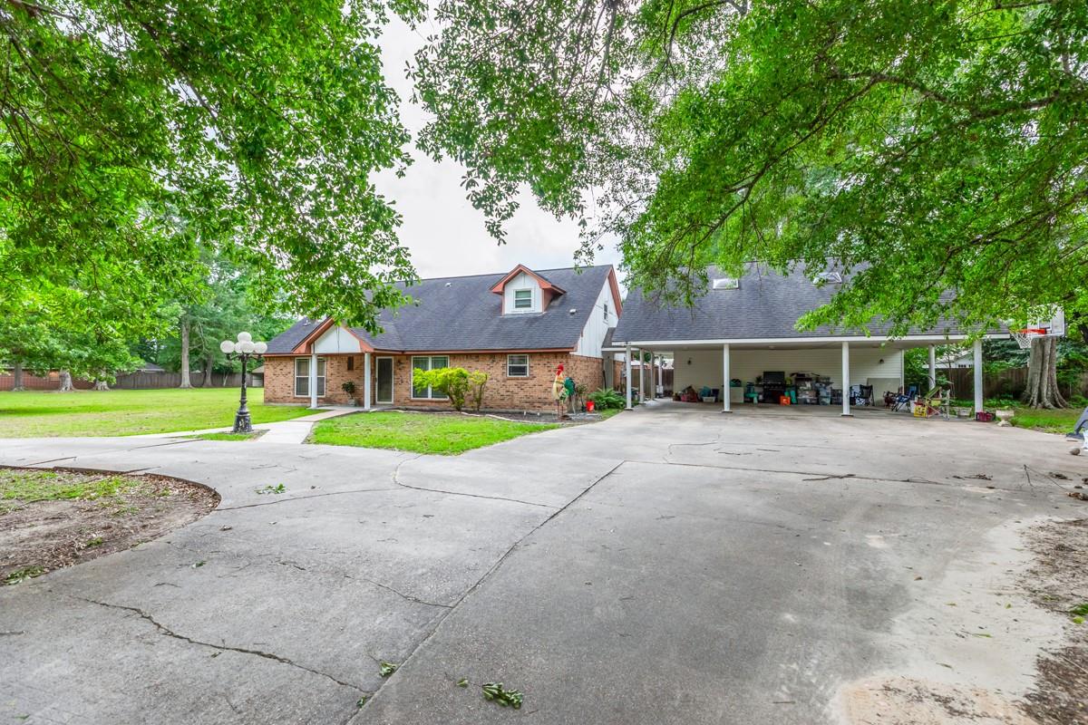 156 County Road 818