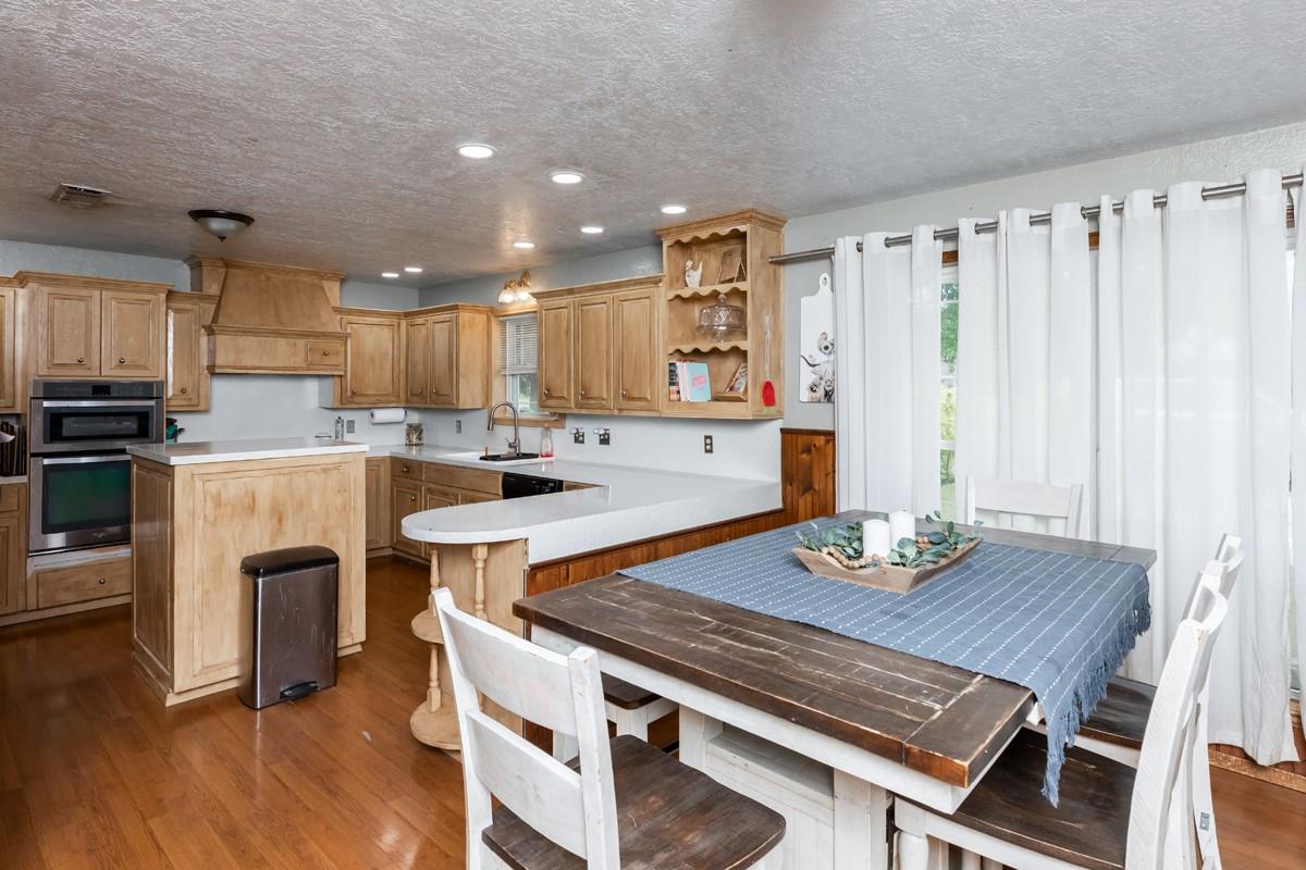 156 County Road 818