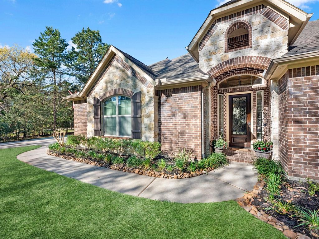 Photo of 358 Meadowview Court, Montgomery, TX 77316 (MLS # 37314231)
