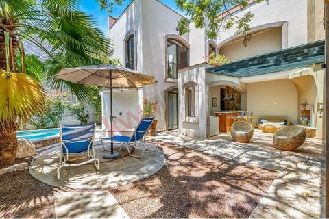 Photo of 21 Antonio Plaza, NA (MLS # 6002820)