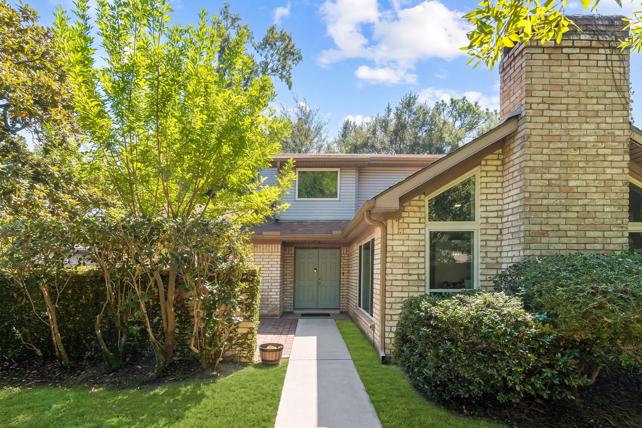 215 Enchanted Trail Drive