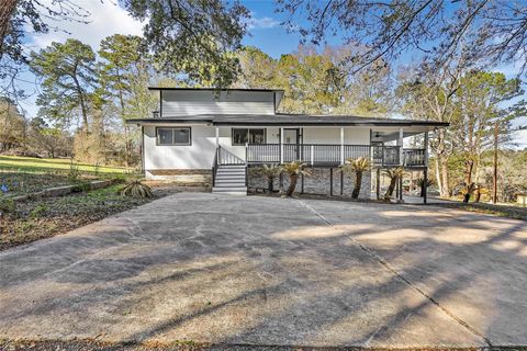 Homes For Sale - 1 Mill Creek Road<br/> Point Blank, TX 77364