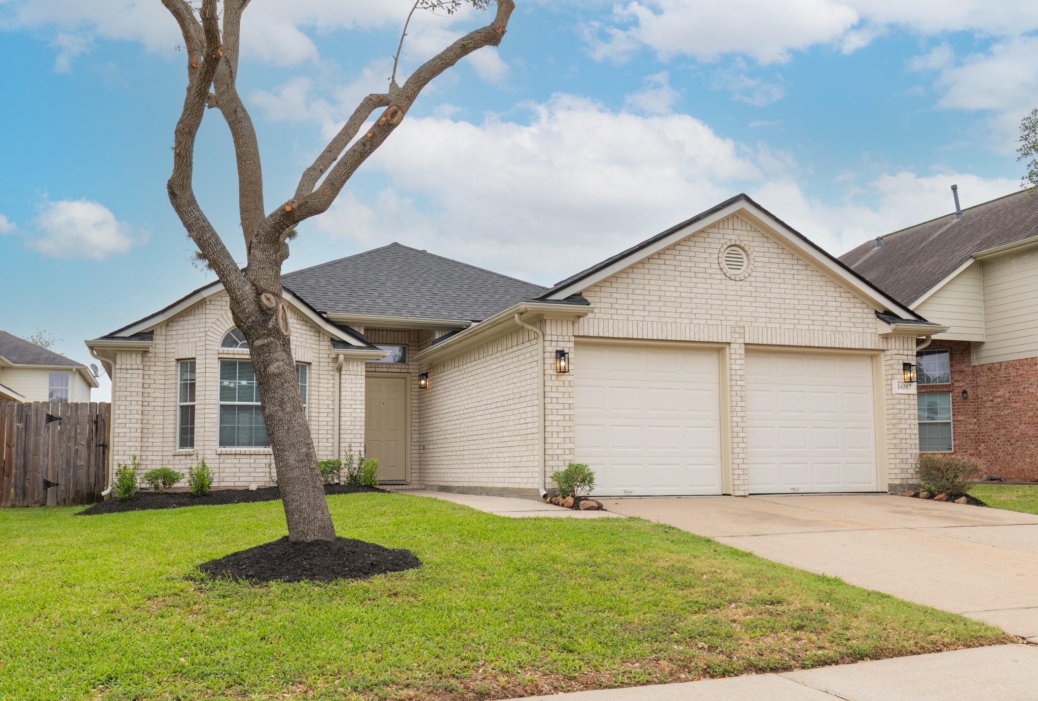 16307 Goanna Court