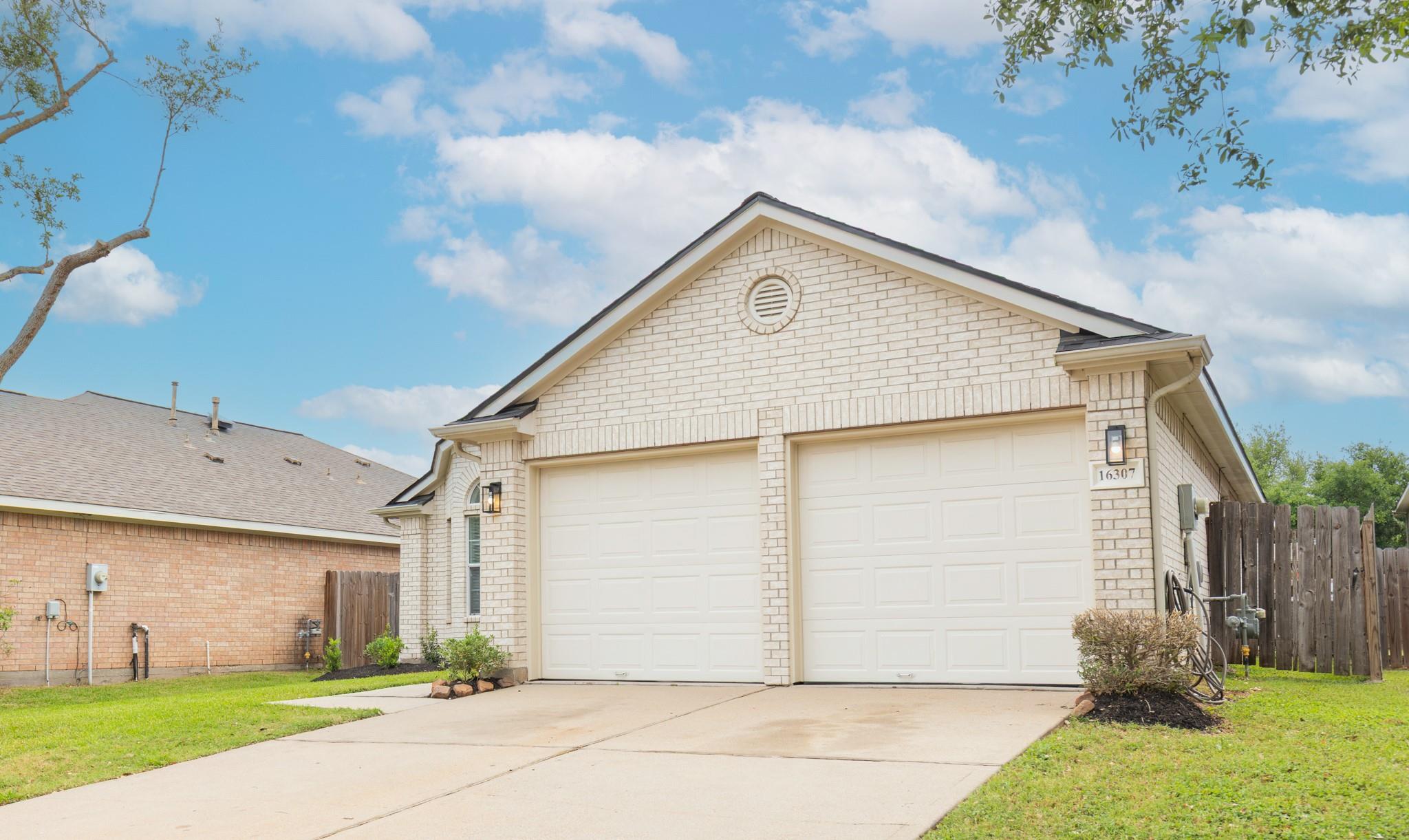 16307 Goanna Court