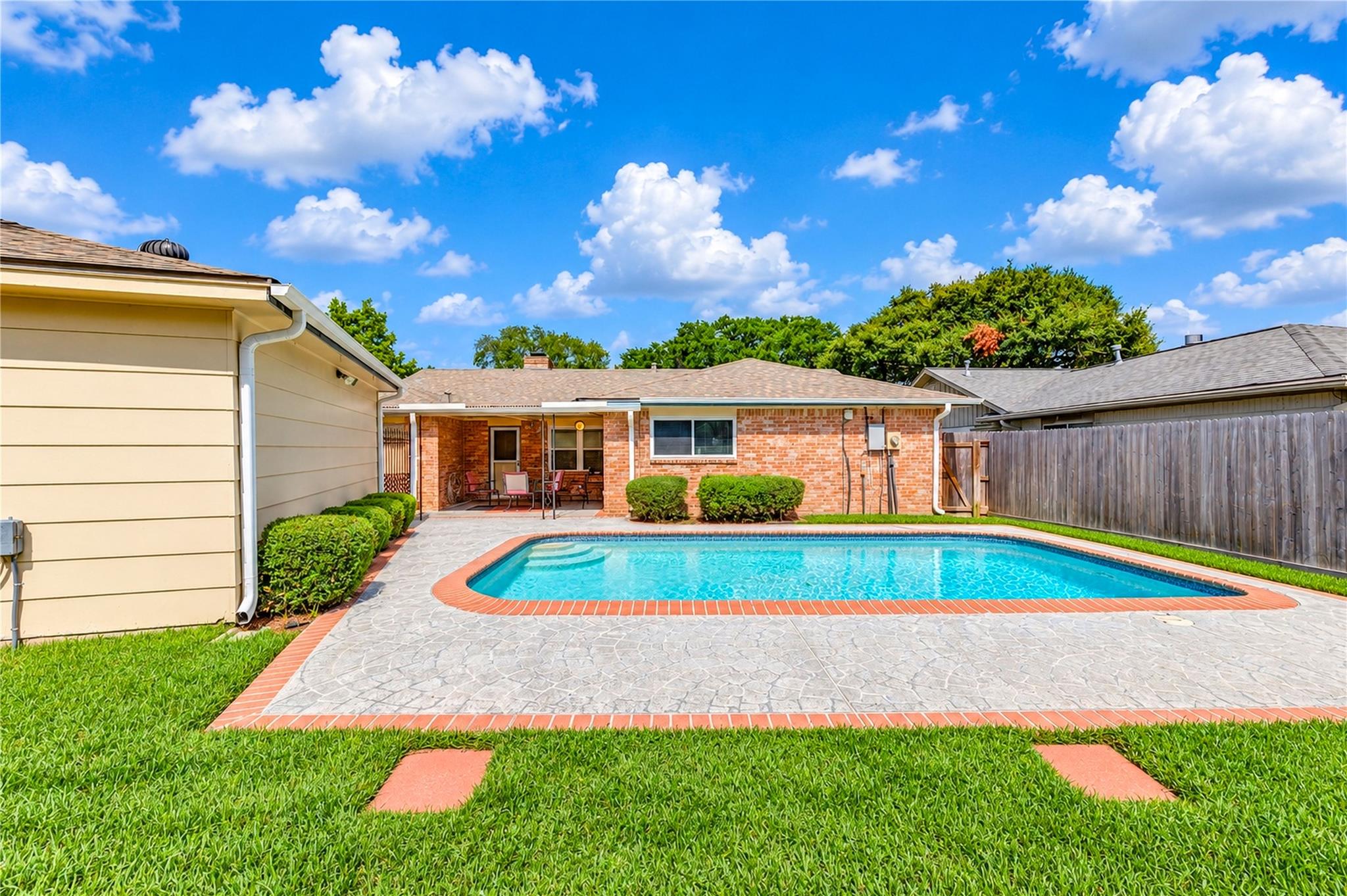 11403 Brook Meadows Lane