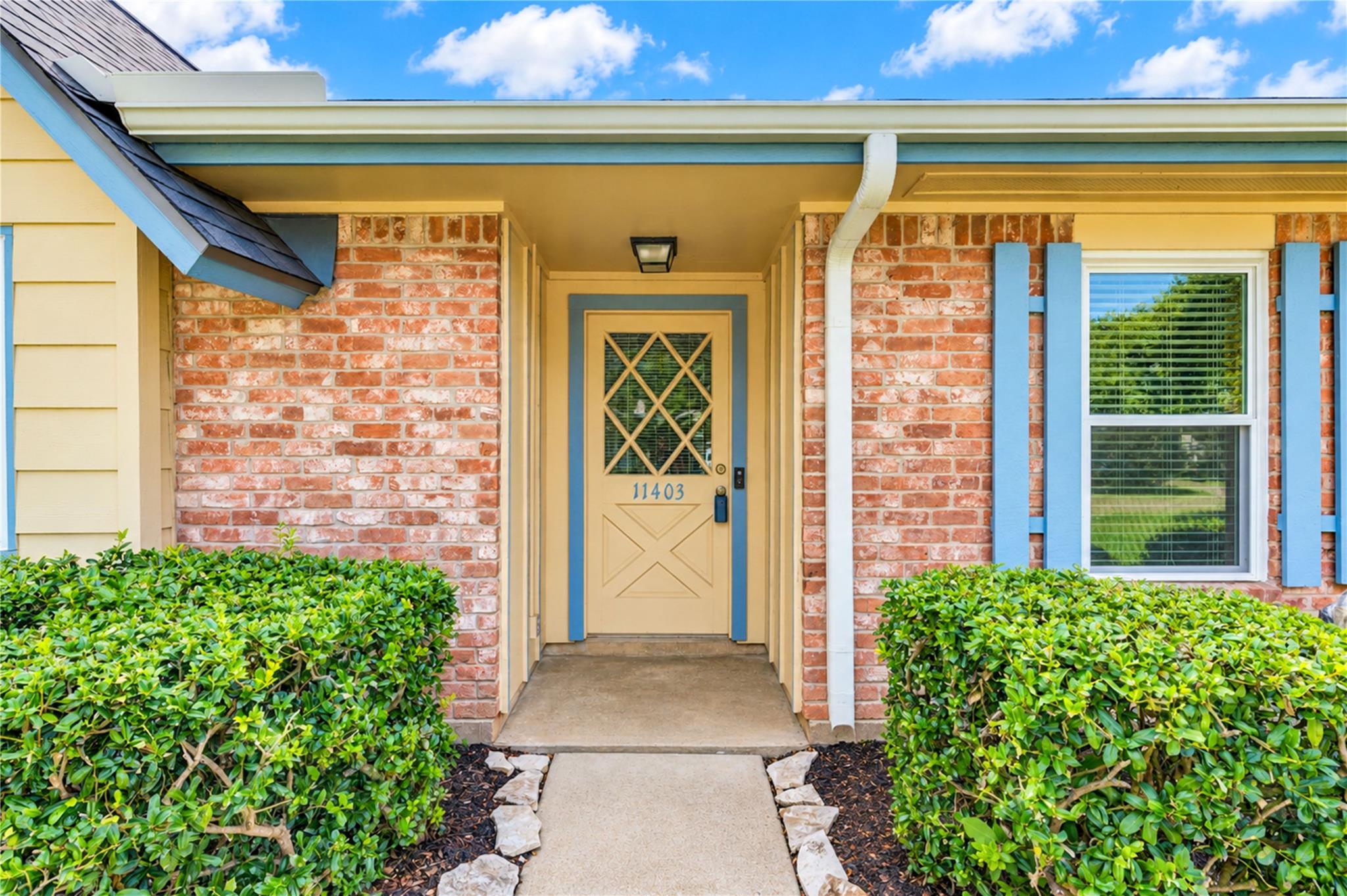11403 Brook Meadows Lane