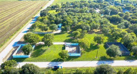Photo of 9002 Grunwald Road, Beasley, TX 77417 (MLS # 97336272)