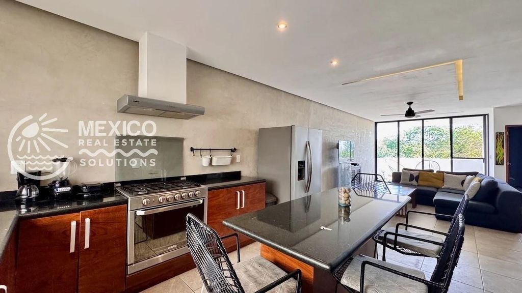 Photo of 7 Casa Tzonot Street, TX 77712 (MLS # 30947017)