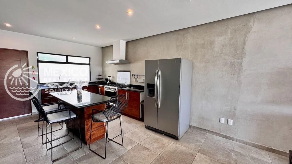 Photo of 7 Casa Tzonot Street, TX 77712 (MLS # 30947017)