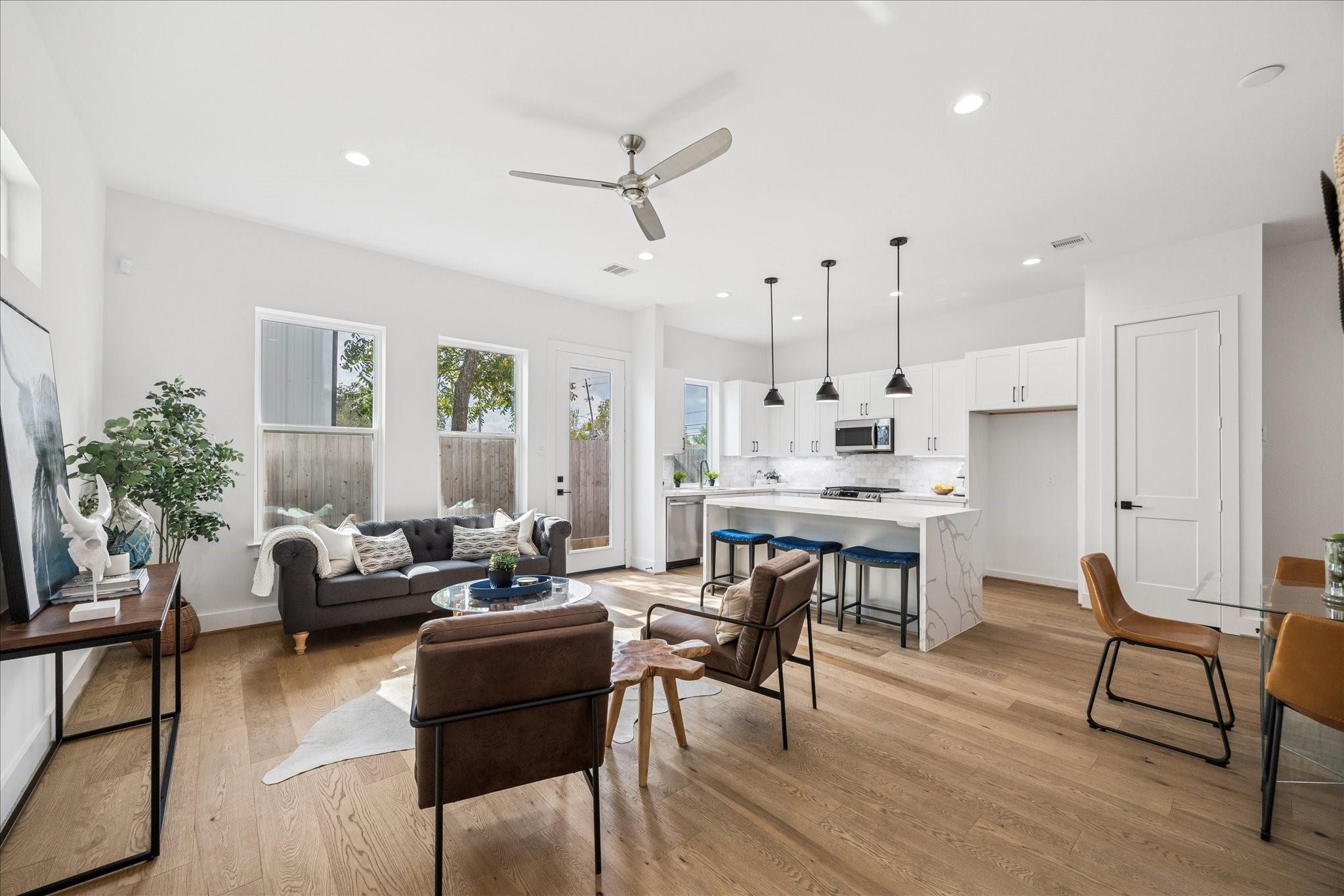 1922 Luna Woods Lane