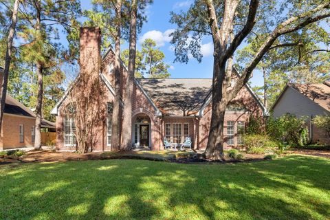 Photo of 11 Hornsilver Place, The Woodlands, TX 77381 (MLS # 36799095)