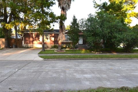 Tiny photo for 11703 Greenmesa Drive, Houston, TX 77044 (MLS # 42799740)