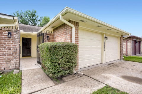 Photo of 13435 Chipman Glen Drive, Houston, TX 77082 (MLS # 98907494)