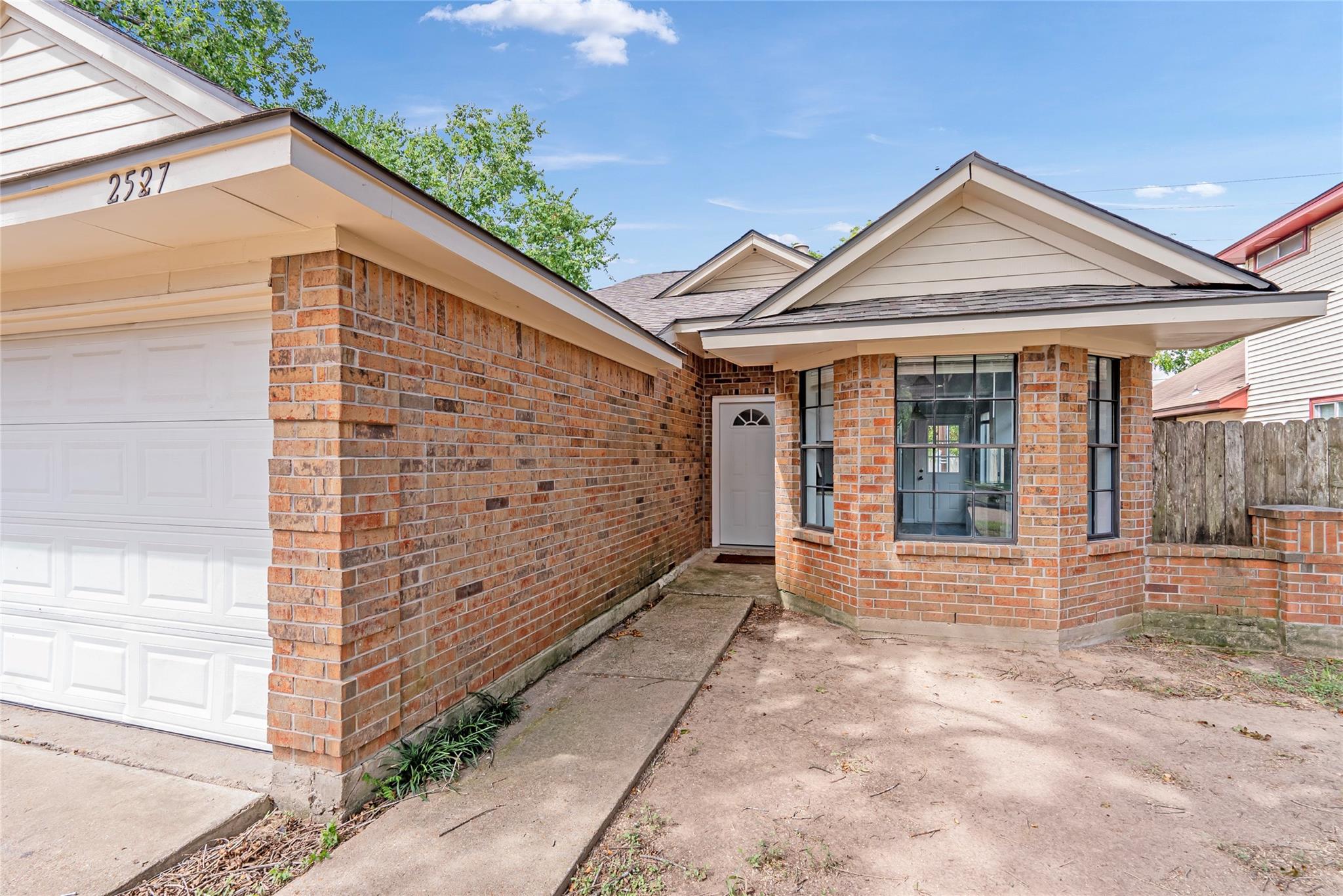 2527 Silver Trumpet Drive