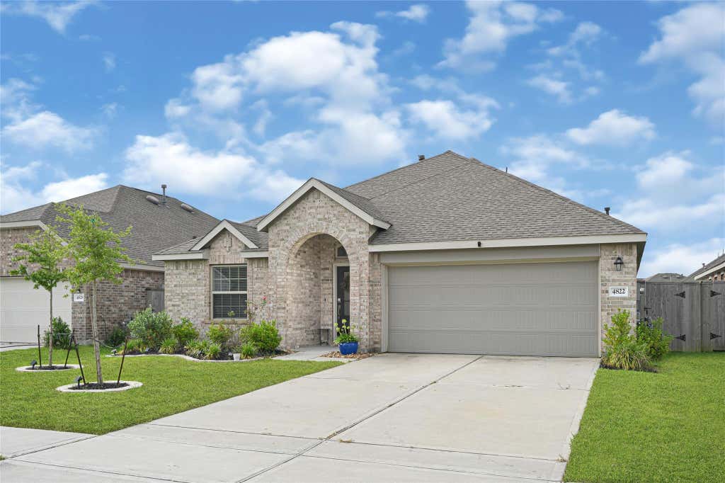 Photo of 4822 Camden Bristol Drive, Baytown, TX 77521 (MLS # 67375805)