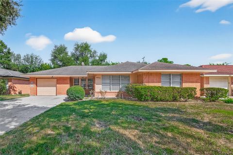 Photo of 4022 Osby Dr, Westwood, TX 77025 (MLS # 19174718)