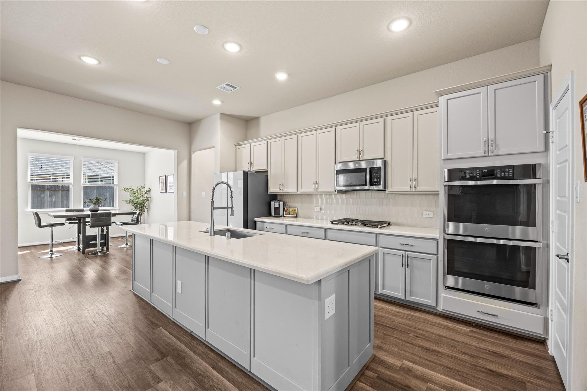 15910 Jordan Meadow Way